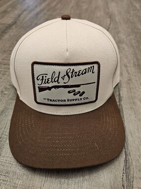 Field & Stream Men’s Two-Tone Brown and Cream Trucker Cap